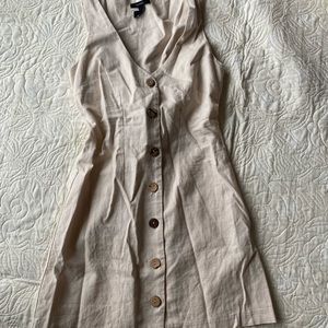 Linen dress with tie